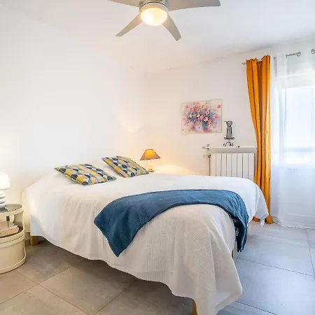 Les Roches Bleues-2 By Interhome Le Pradet