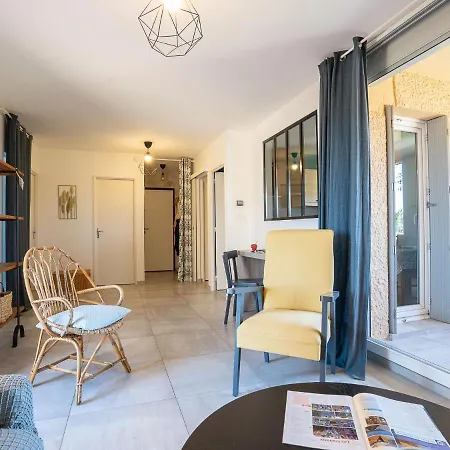 公寓 Les Roches Bleues-2 By Interhome